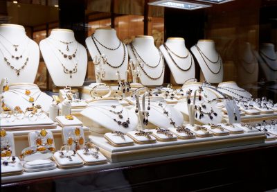 hamptons-Jewellers-pic-400x277.jpg